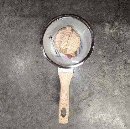 Picture of 1.5 QT GRANITE SAUCE POT WITH LID