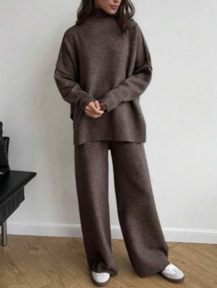 Picture of Women's 2-pc Sweater Set - Brown - Size Large